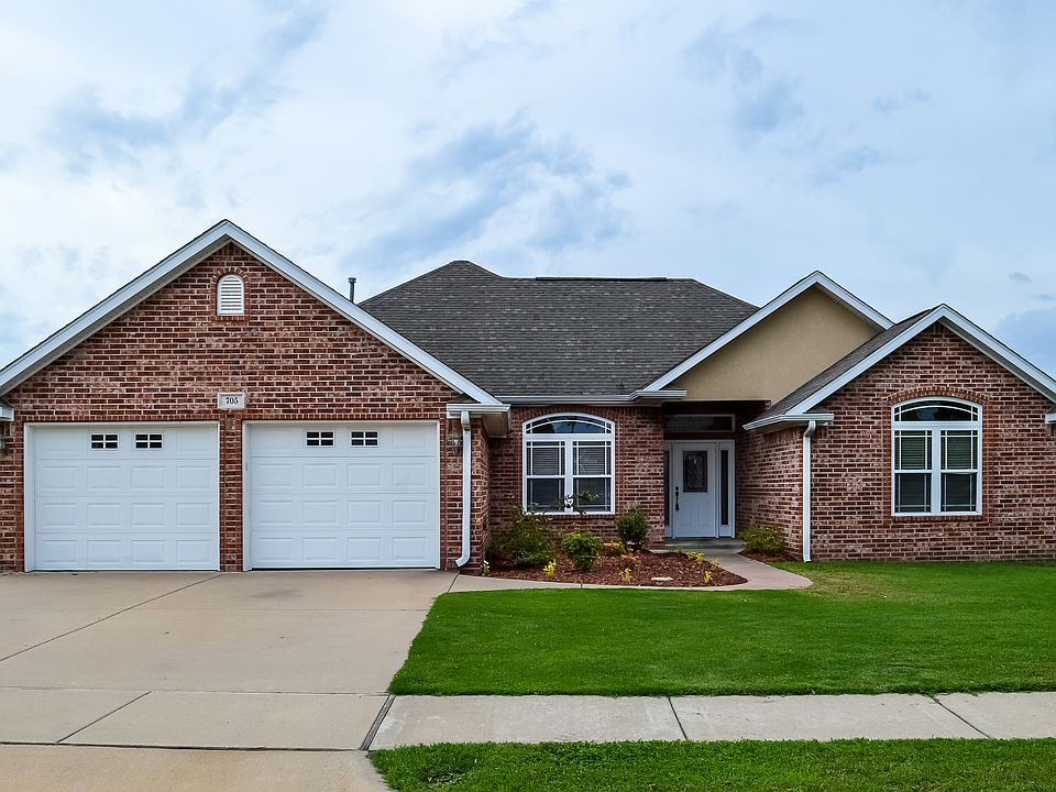 1st image of 705 Carter Ct