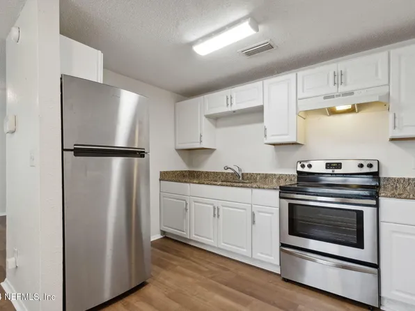 2648 SUNRISE VILLAGE Drive #A, Orange Park, FL 32065