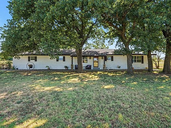 2nd image of 3845 County Road 415
