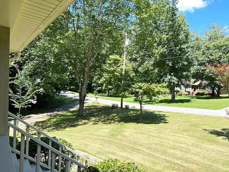 329 Harris Oaks — Photo 14
