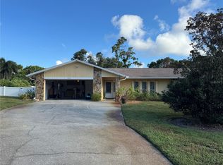 1330 Sunset Ct, Tarpon Springs, FL 34689