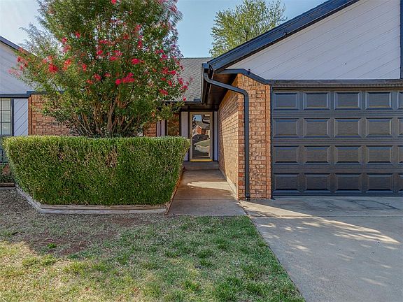 2nd image of 720 Tumbleweed Dr