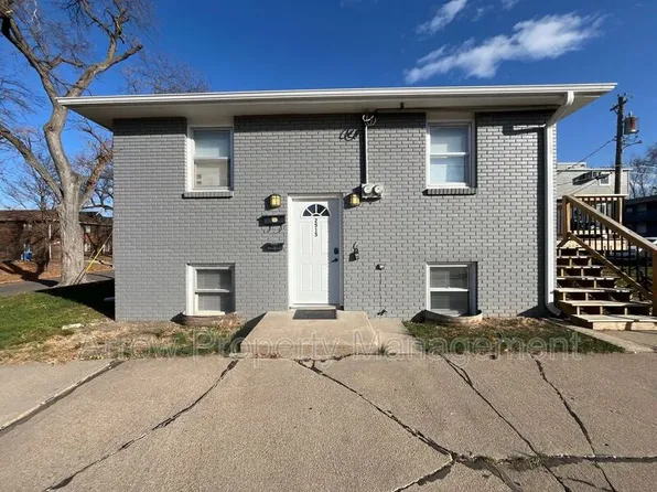 2515 W St, Lincoln, NE 68503