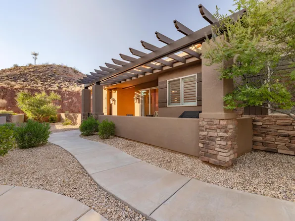 2069 N Coral Ridge Dr, Washington, UT 84780