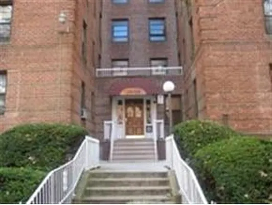 Sold by Citi Star Realty | media 3