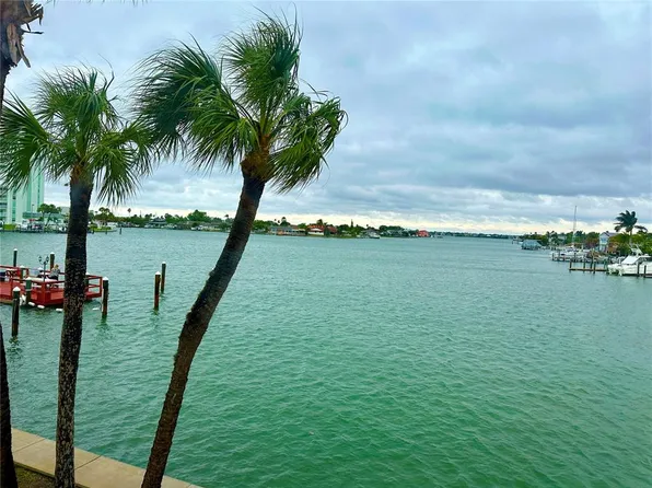 6061 2nd St E APT 45, St Pete Beach, FL 33706