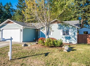 2285 SW Rosario Pl, Oak Harbor, WA 98277