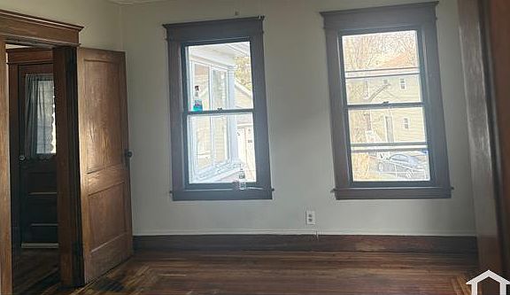 5th image of 72 Pasadena St #2