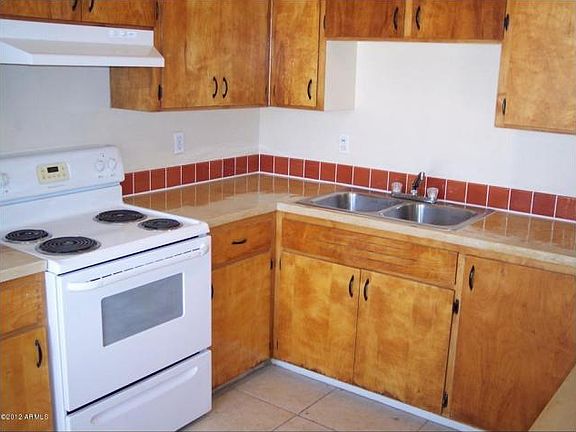 2nd image of 6528 N 17th Ave APT 9