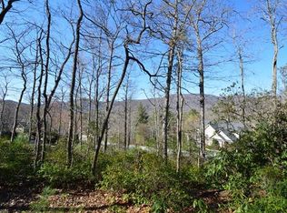 61 Nuthatch Ct, Fairview, NC 28730