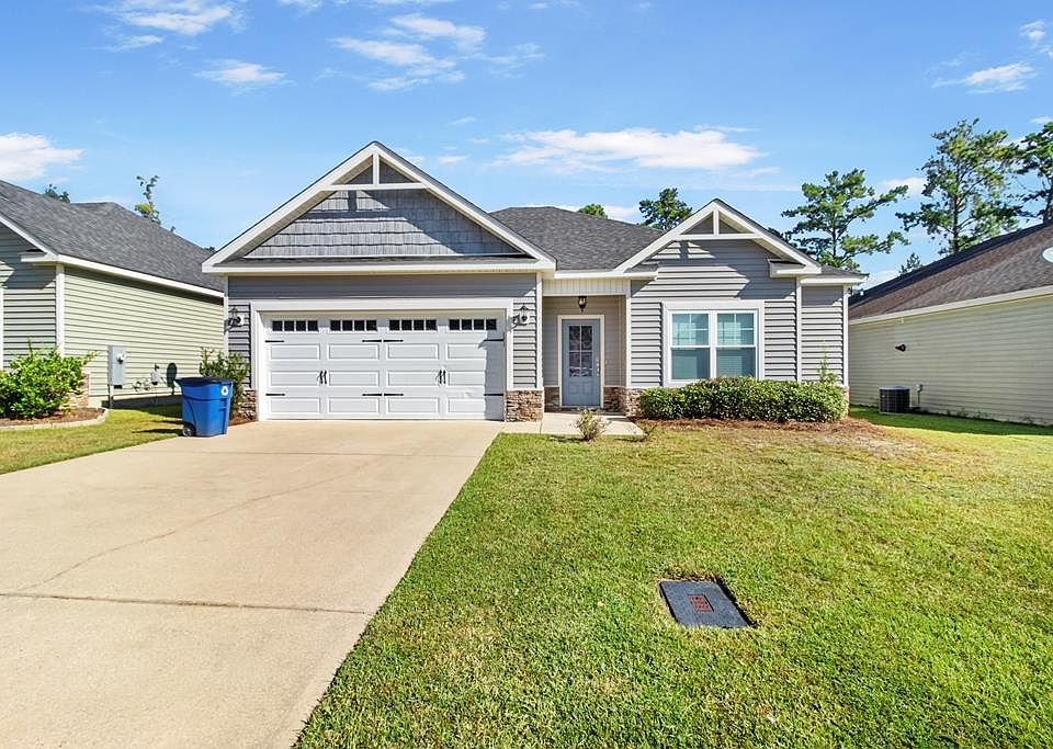 1st image of 102 Orchard Park Dr