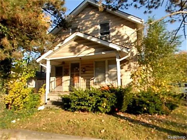 1223 E Forteen Mile Rd photo 1