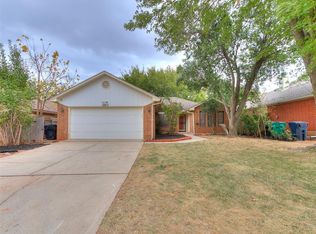16912 Applewood Dr, Edmond, OK 73012