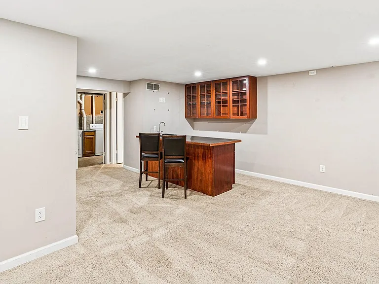 3820 Rolling Way — Photo 35