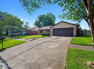 6326 Fallengate Dr, Spring, TX 77373