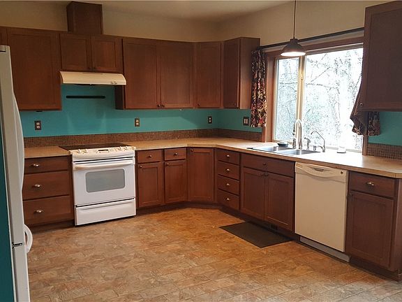 3rd image of 20235 117th Ave SE