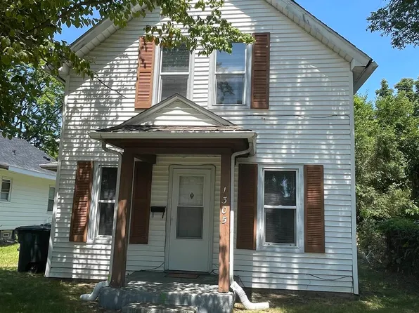 1305 Sorin St, South Bend, IN 46617