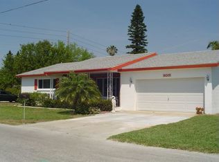 16005 2nd St E, Redington Beach, FL 33708