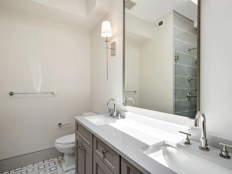 192 Green St #192 — Photo 11