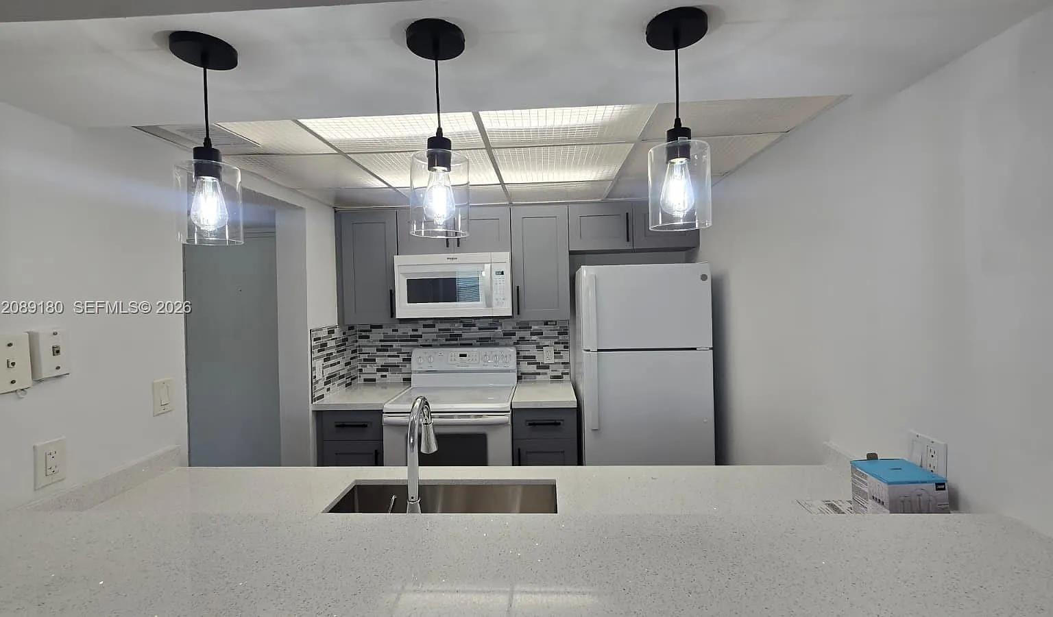 Las Vistas At Doral Condo — Photo 1