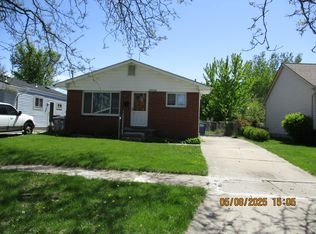 29025 Richard St, Westland, MI 48186
