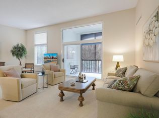 8400 Pennsylvania Rd APT 328, Bloomington, MN 55438