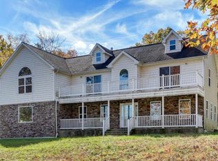 40 Oakland Dr, Jackson, NJ