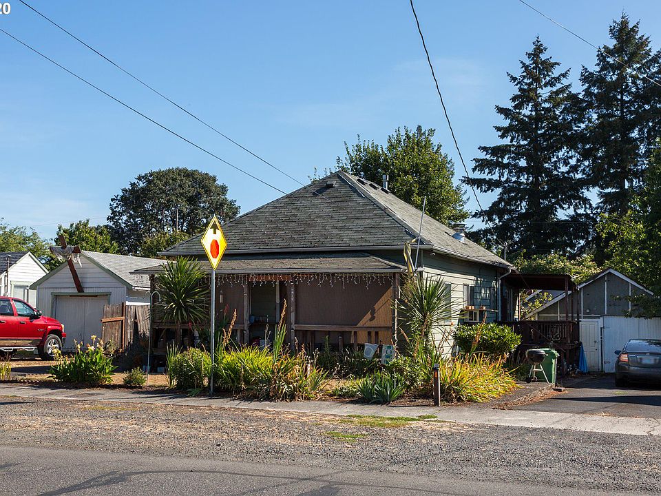 2nd image of 274 N 6th St