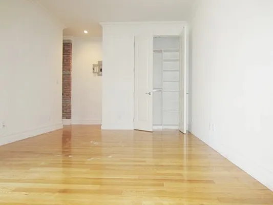 Rented by City Connections Realty | media 26