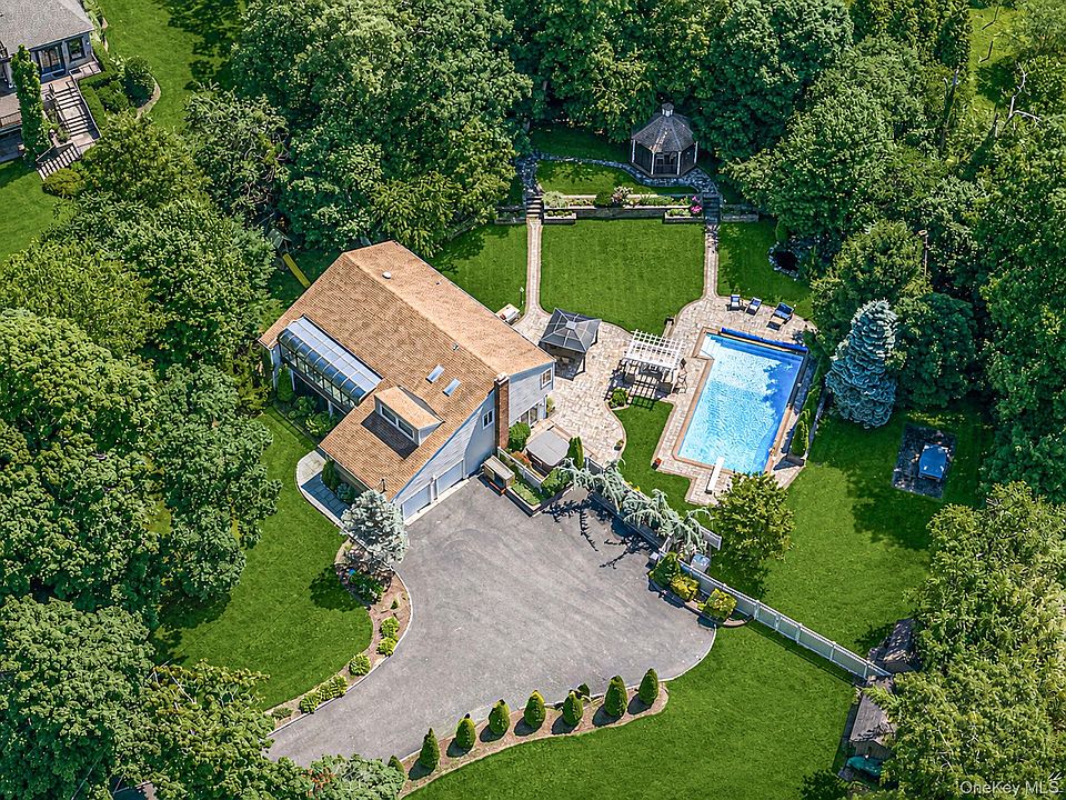 1st image of 174 Dix Hills Road