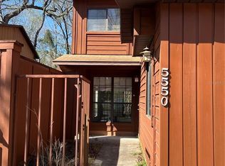 5550 SW 8th Pl, Gainesville, FL 32607