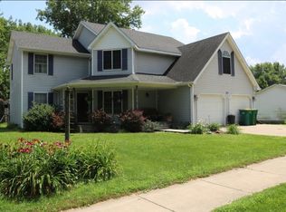 115 N Walker St, Braidwood, IL 60408