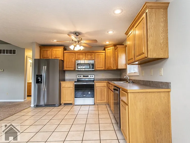15830 Terris Ln — Photo 19