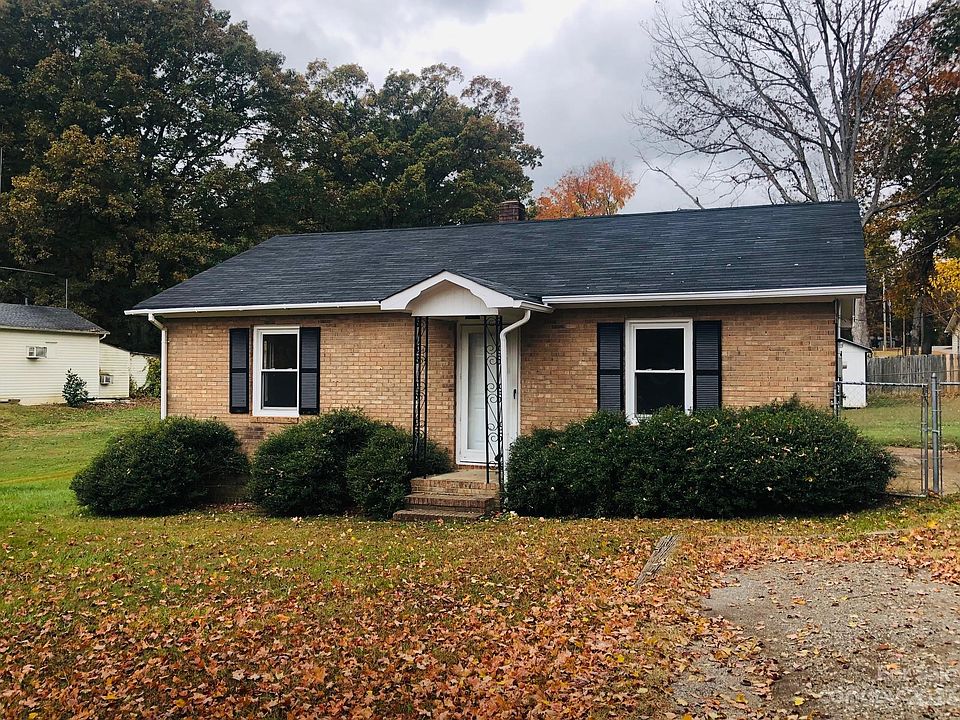 1st image of 406 Lindsey St