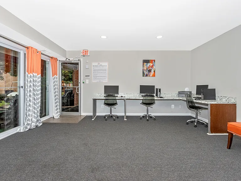Resident Business Center | Forestville MD Apartment For Rent | Avenue Apartments