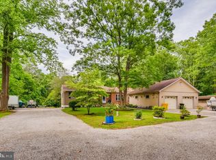 8446 Bussenius Rd, Pasadena, MD 21122