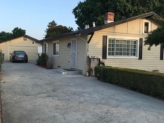 2nd image of 4585 Alum Rock Ave