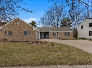 1310 Broadmoor Dr, Champaign, IL 61821