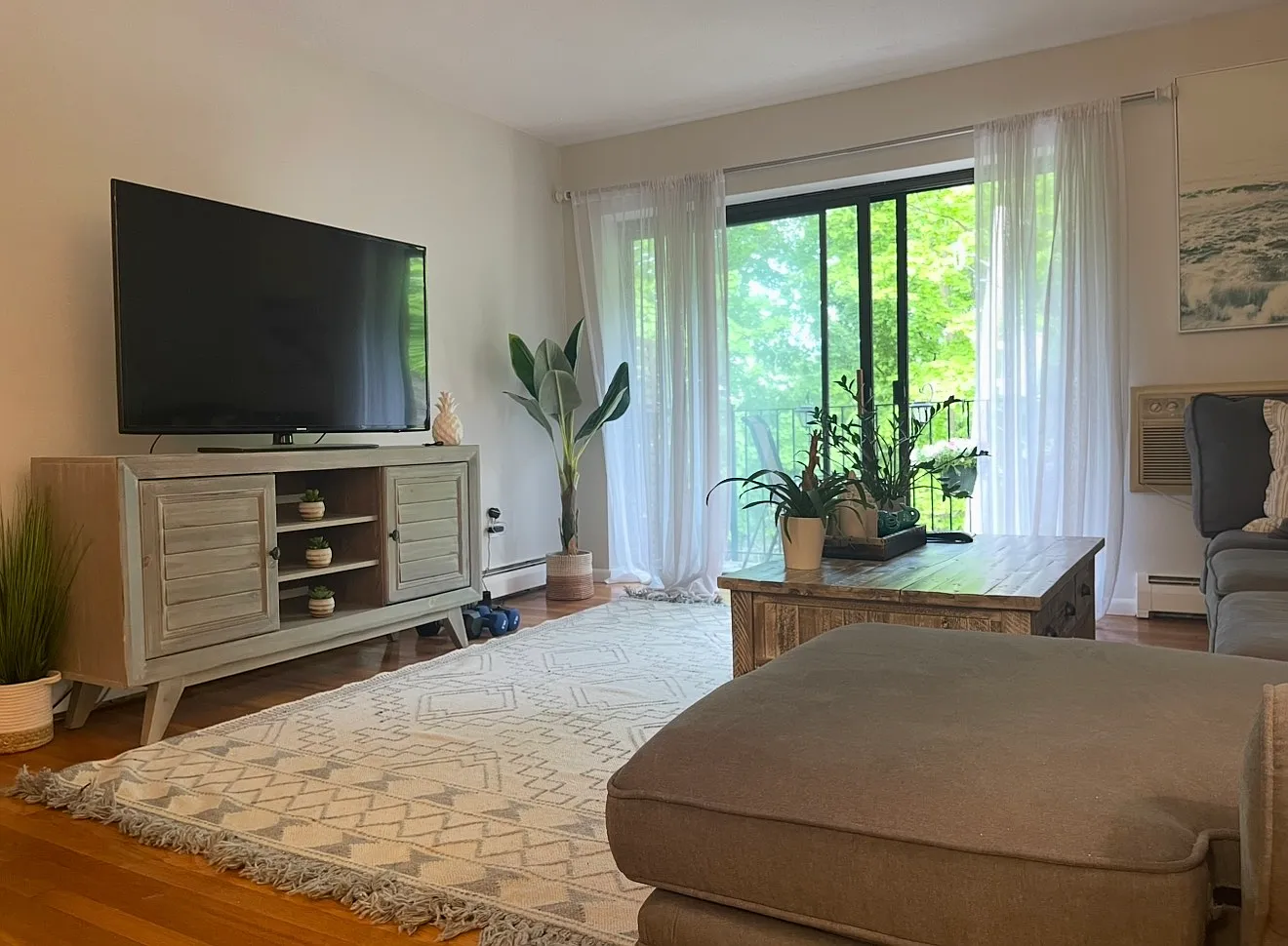2 bed, 793 sqft, $2,700 — Photo 4