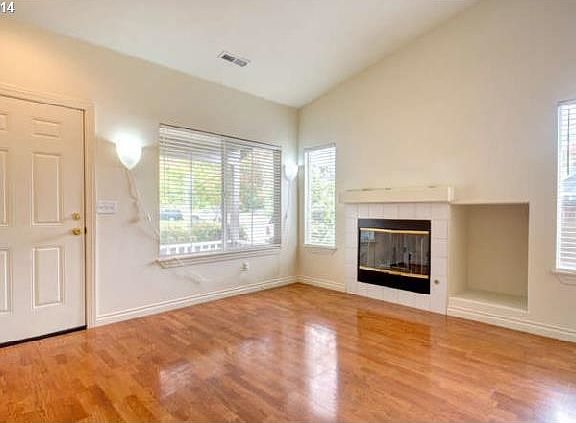3rd image of 1804 SE 182nd Pl