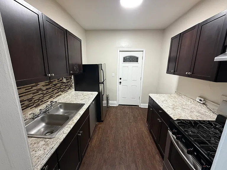 3186 Euclid Heights Blvd #4 — Photo 2