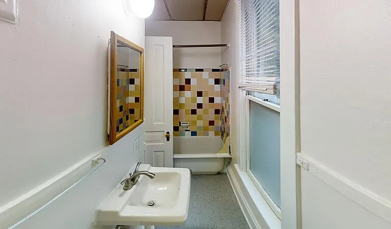 802 E Kingsley St #1 — Photo 5