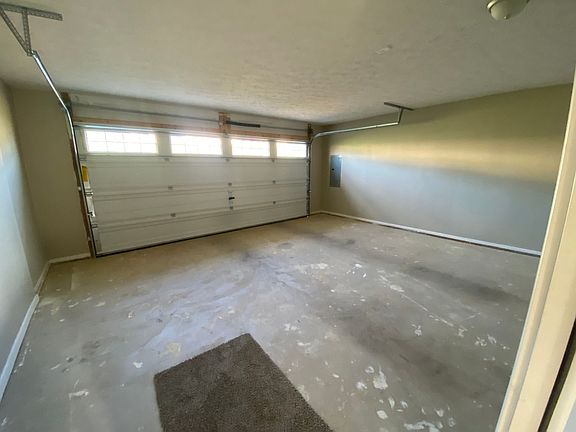 4th image of 2027 Jonathan Dr