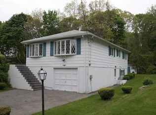 18 Youngs Rd, Gloucester, MA 01930