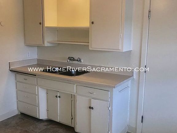4th image of 5300 Thurman Way