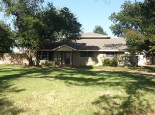 1609 Oakridge Dr, Pantego, TX 76013