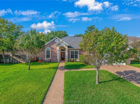 2917 Ambrose Dr, Bryan, TX 77808