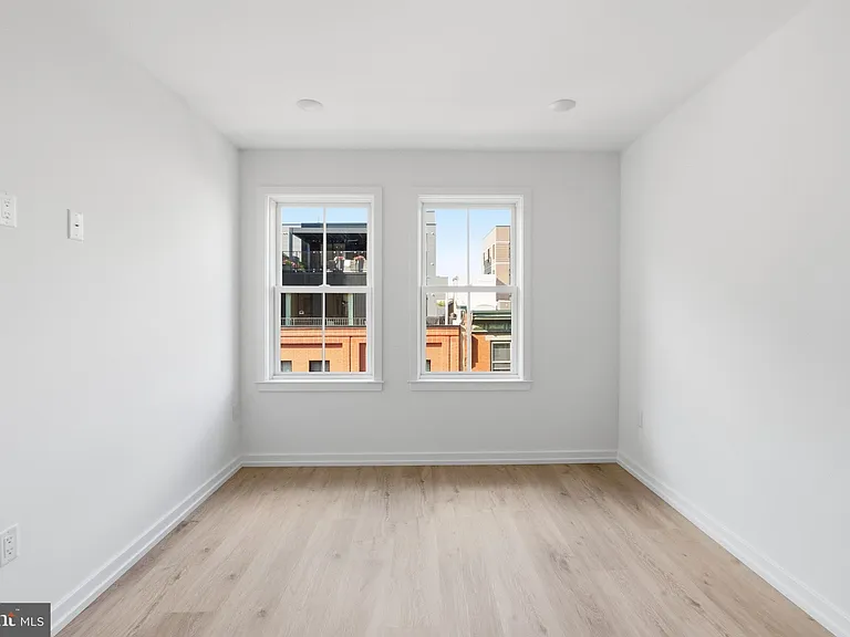 208 Vine St #2A — Photo 10