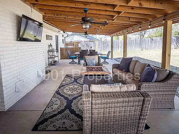 1234 Greenview Rd — Photo 3
