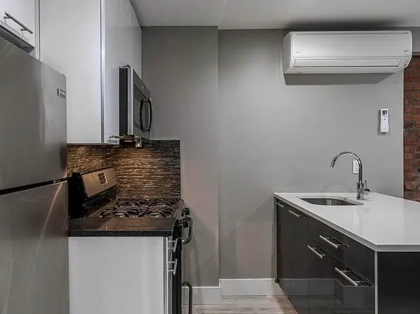 127 Hart Street image 1 of 11